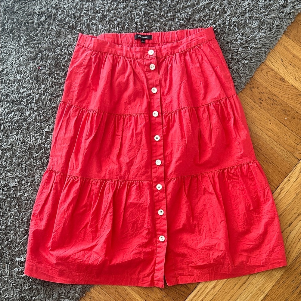 Madewell Bistro Midi Skirt in True Red size Small Button Down
